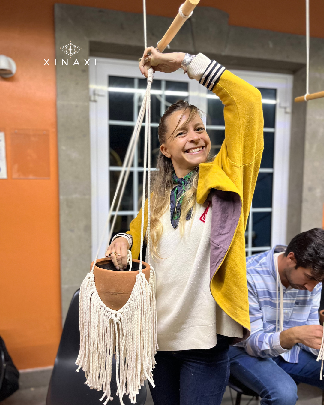 MACRAMÉ & DRINK - Taller de macetero de macramé pelitos