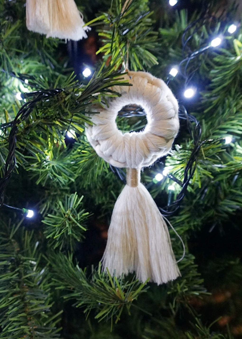ESFERA MACRAMÉ- Ornamento Navidad Macramé