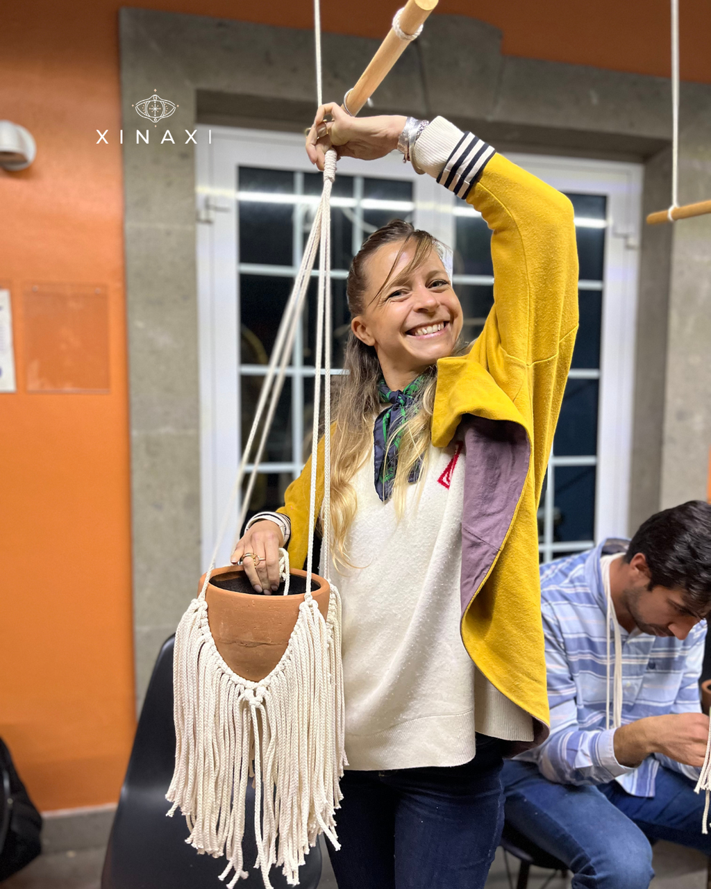 DRINK & MACRAMÉ - Taller de Macetero de Macramé Pelitos