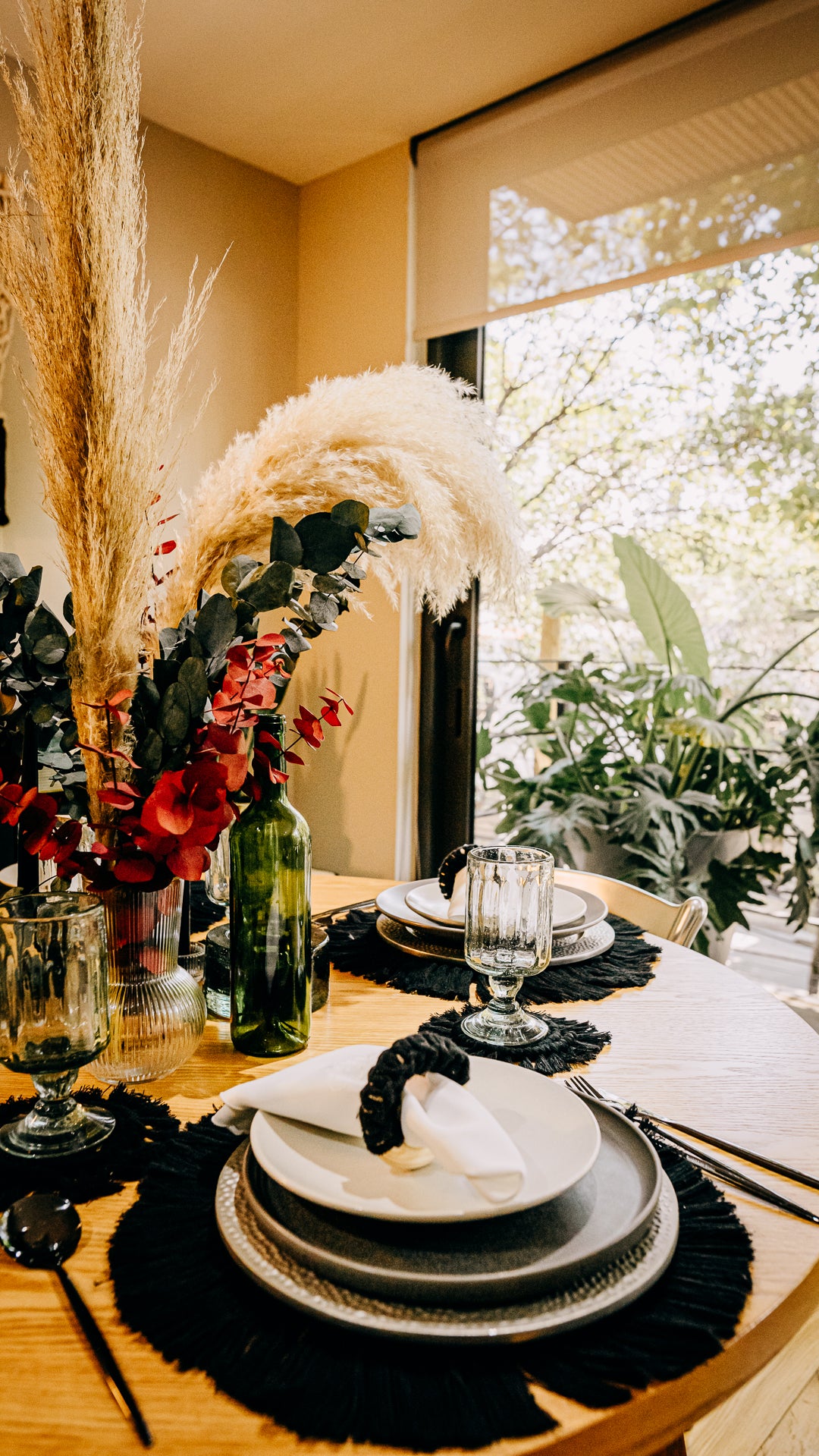 CIRROS -  BAJO PLATO - Mantel Macramé