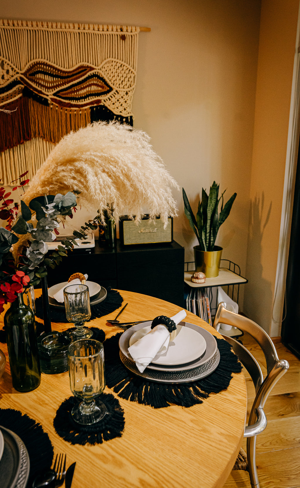 CIRROS -  BAJO PLATO - Mantel Macramé