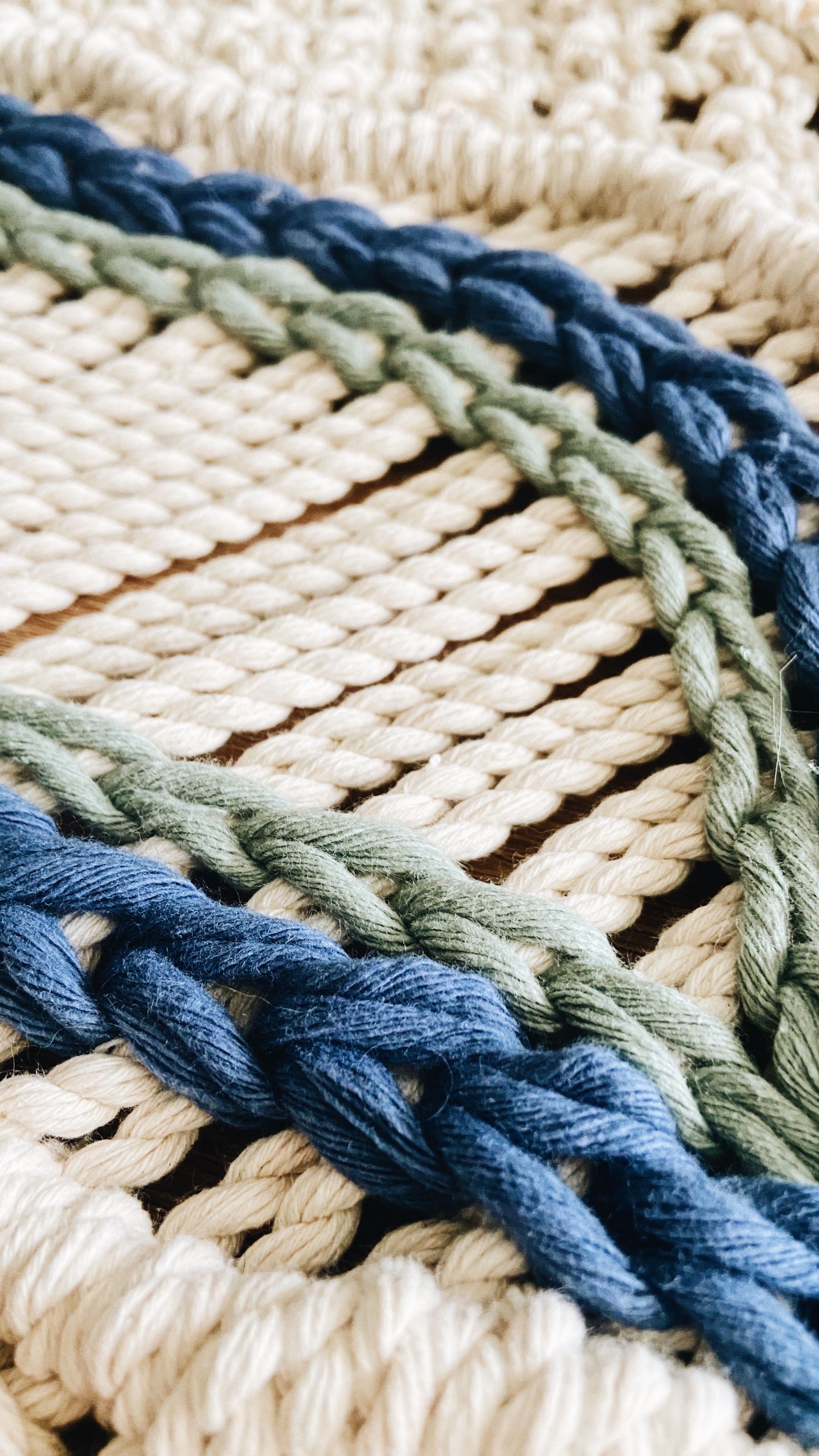 NISA (M)- Tapiz Macramé Mediano