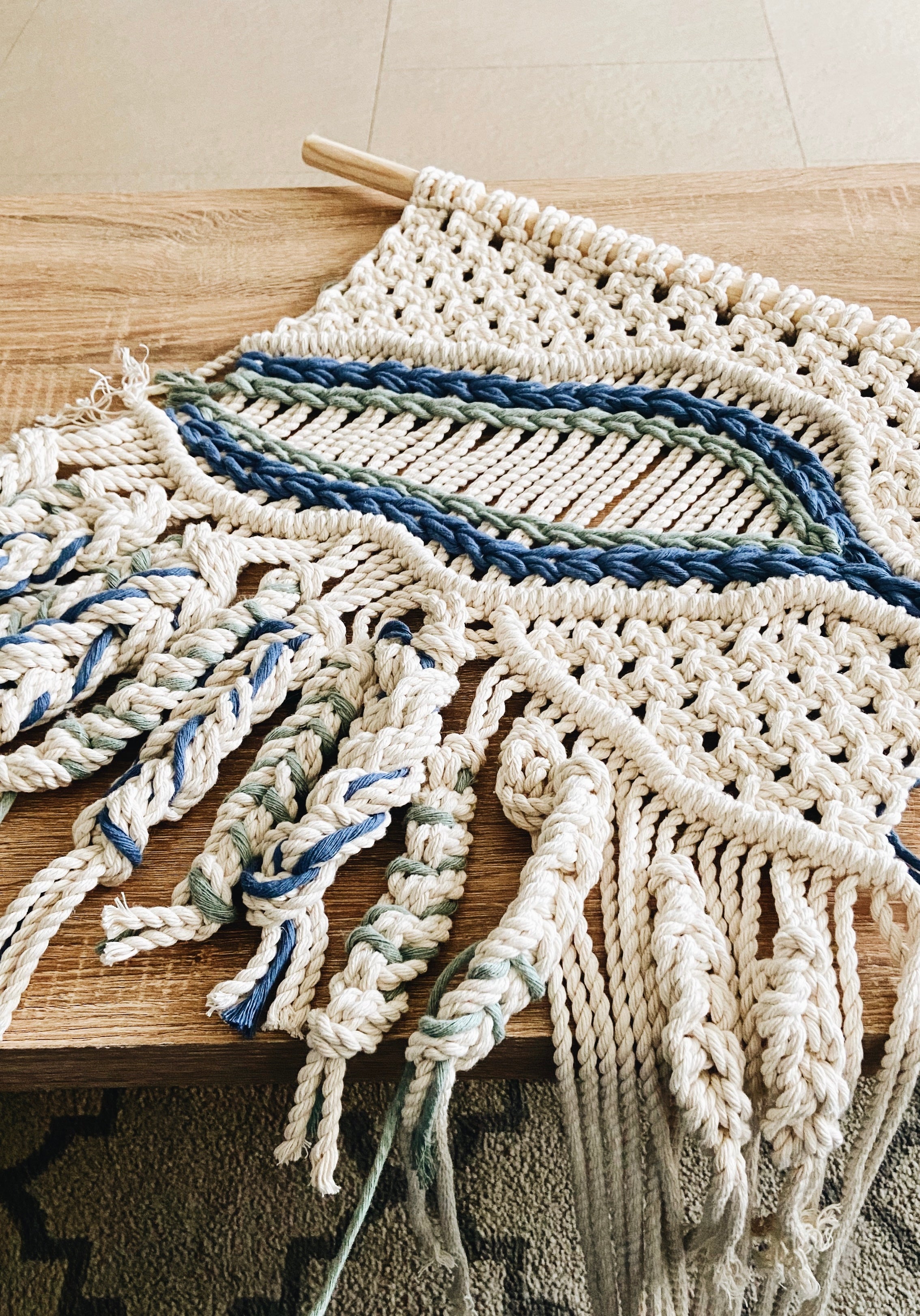 NISA (M)- Tapiz Macramé Mediano