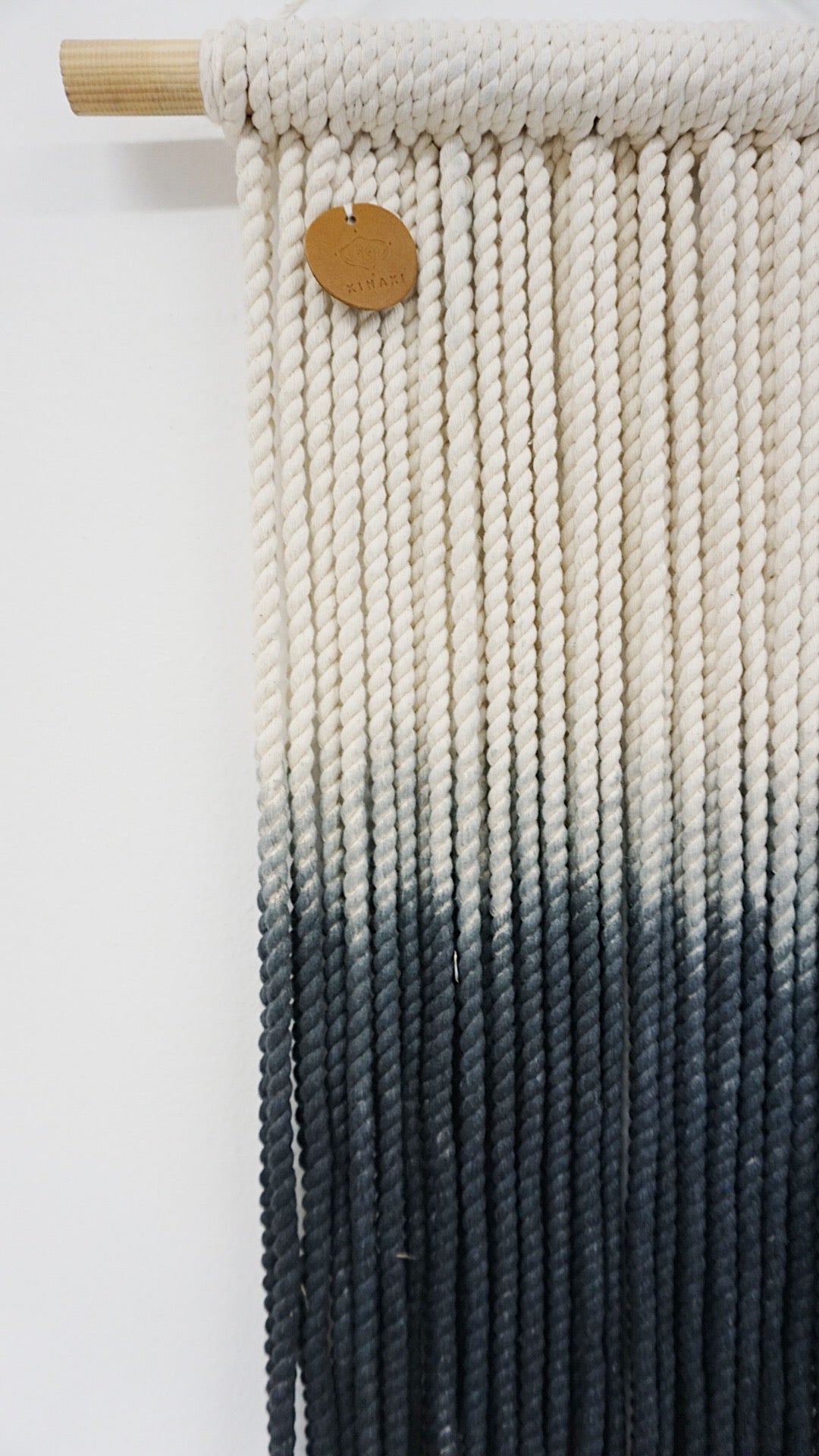 BELANA - Tapiz Macrame Teñido Mediano