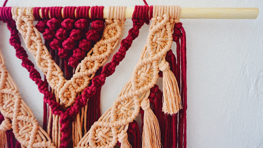 GABINA - Tapiz Boho Macramé - Granate