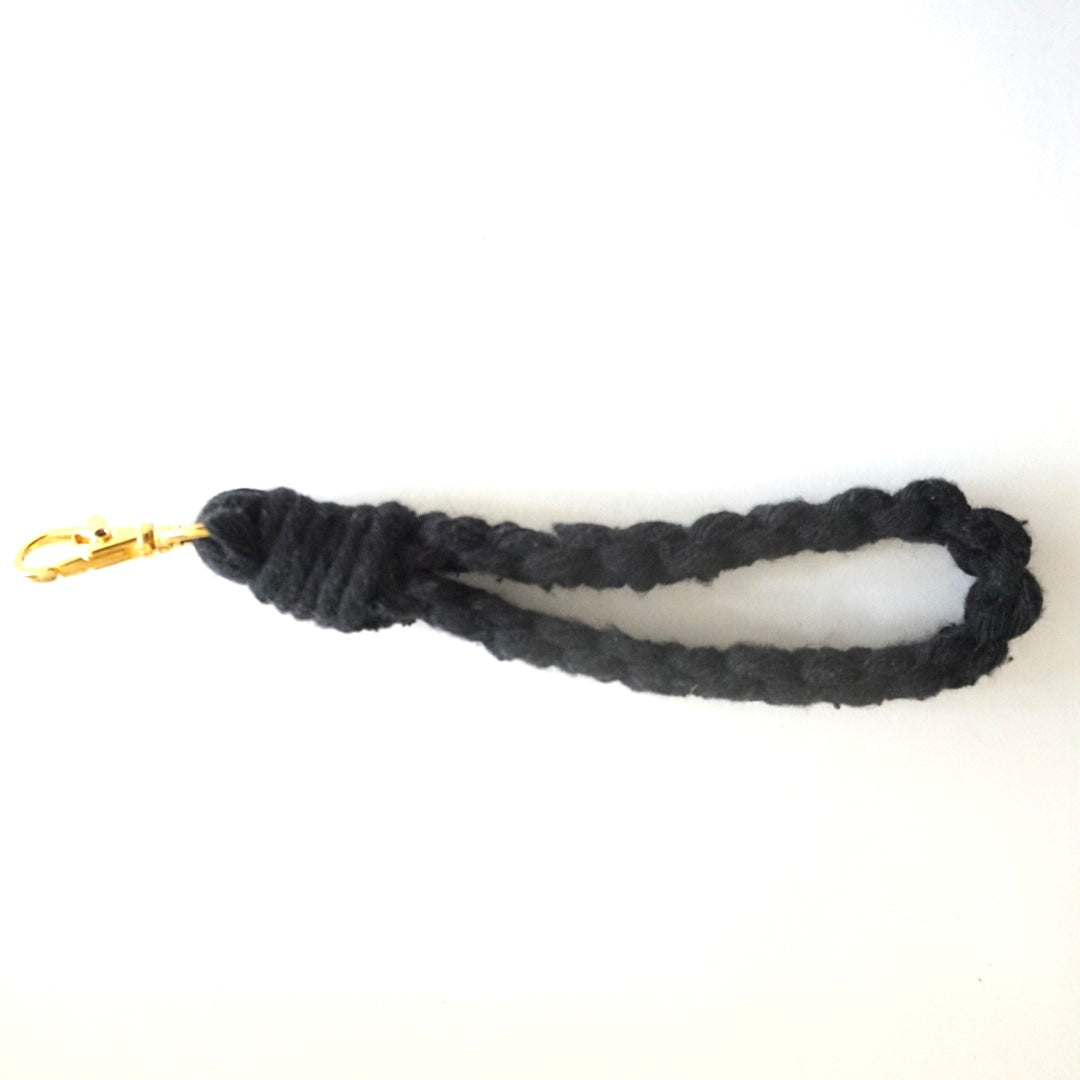 AMANDA - Xinaxi Wristlets - Llaveros macramé