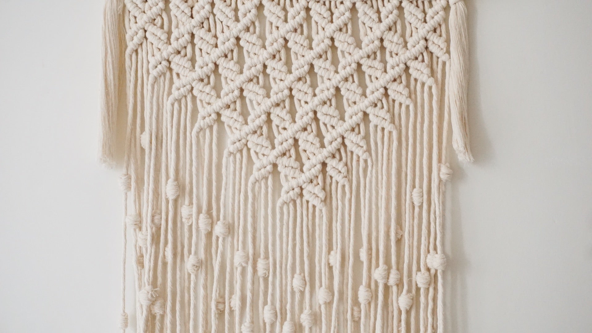 XINAXI_LUCIA_TAPIZ MACRAME_1